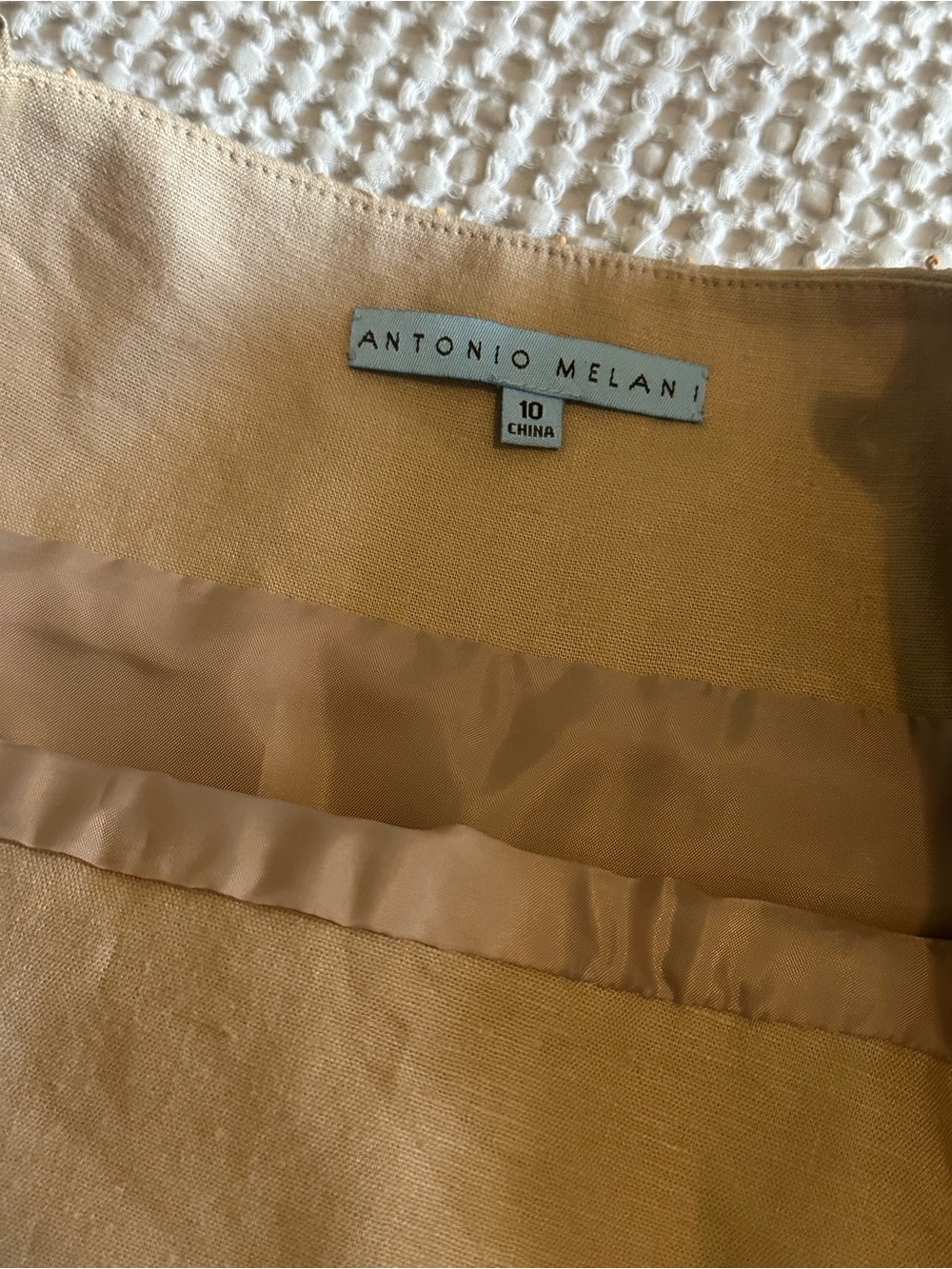 ANTONIO MELANI  Linen Blend Tan Embroider Dress. Size 10 - Picture 6 of 14